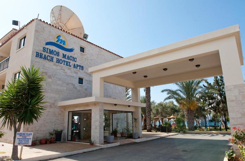 Simos Magic Beach Hotel Apts Айя Напа Екстериор снимка