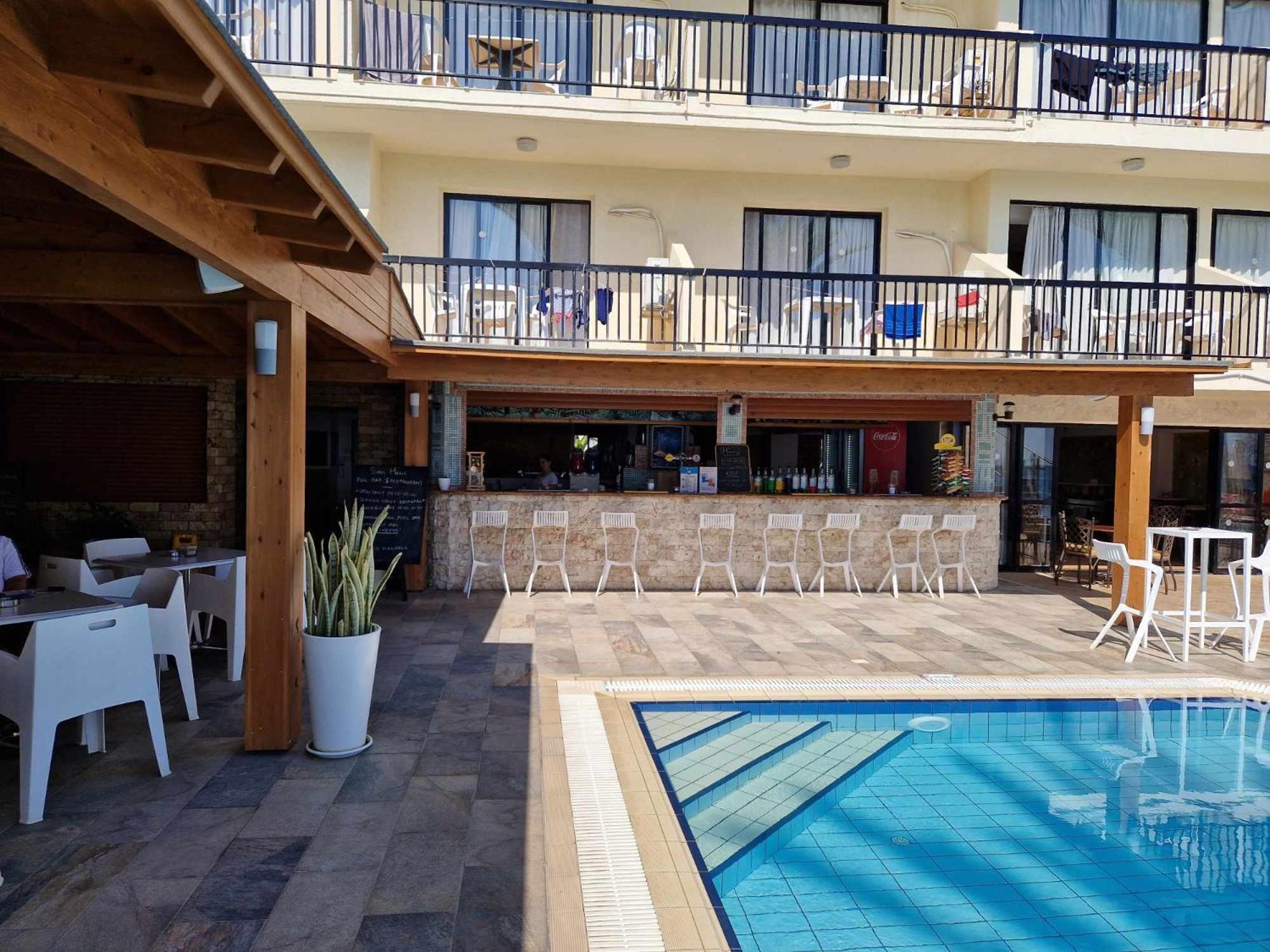 Simos Magic Beach Hotel Apts Айя Напа Екстериор снимка
