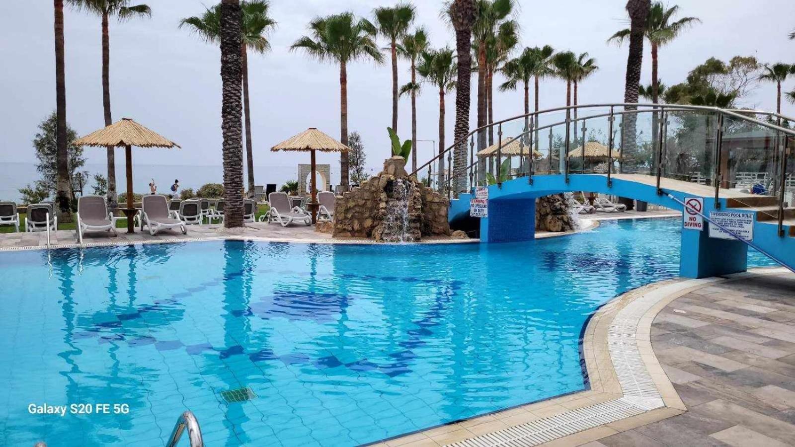 Simos Magic Beach Hotel Apts Айя Напа Екстериор снимка