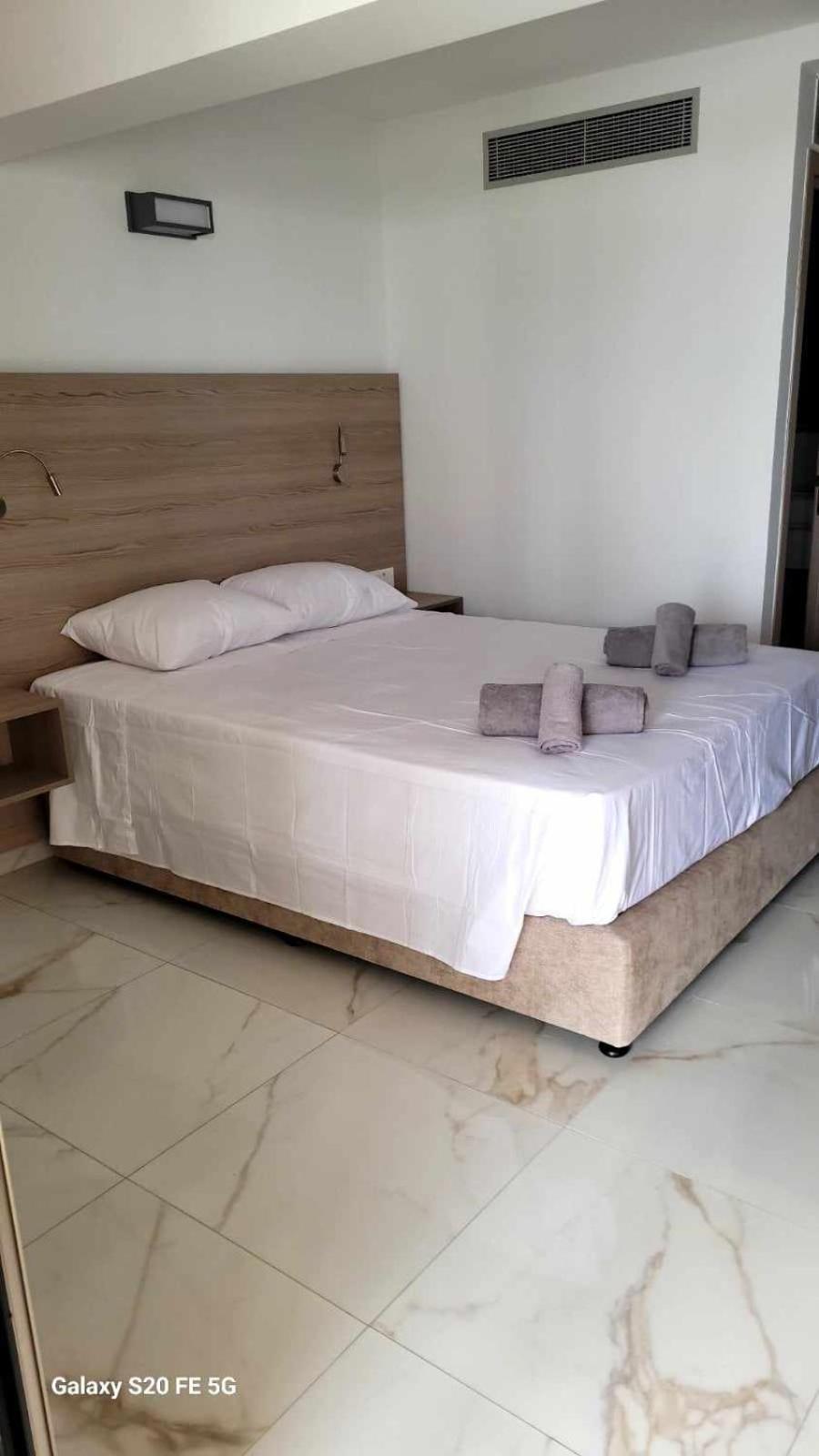 Simos Magic Beach Hotel Apts Айя Напа Екстериор снимка