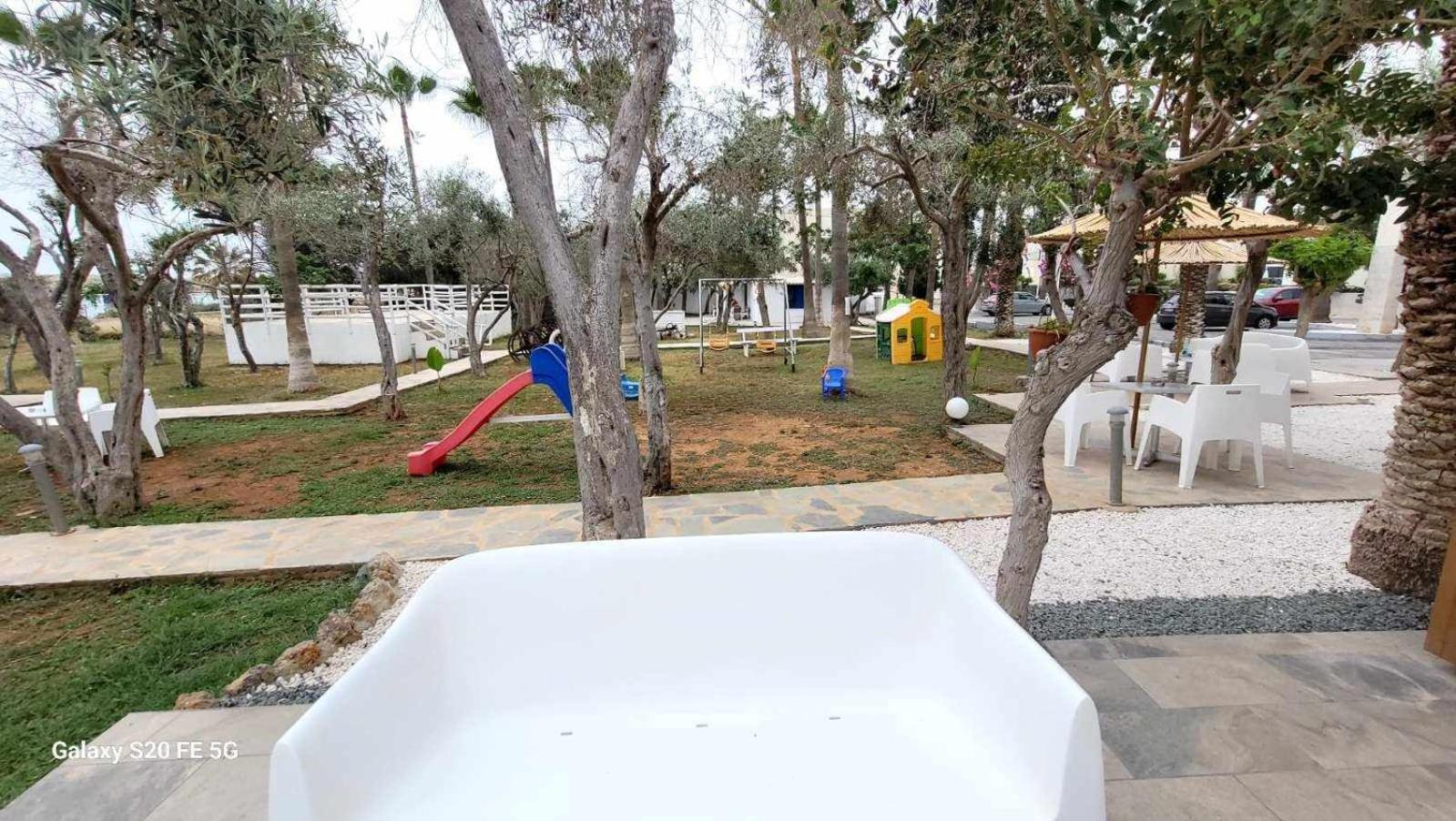Simos Magic Beach Hotel Apts Айя Напа Екстериор снимка