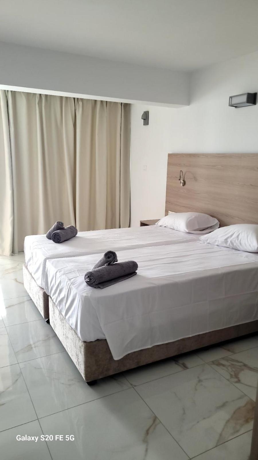 Simos Magic Beach Hotel Apts Айя Напа Екстериор снимка