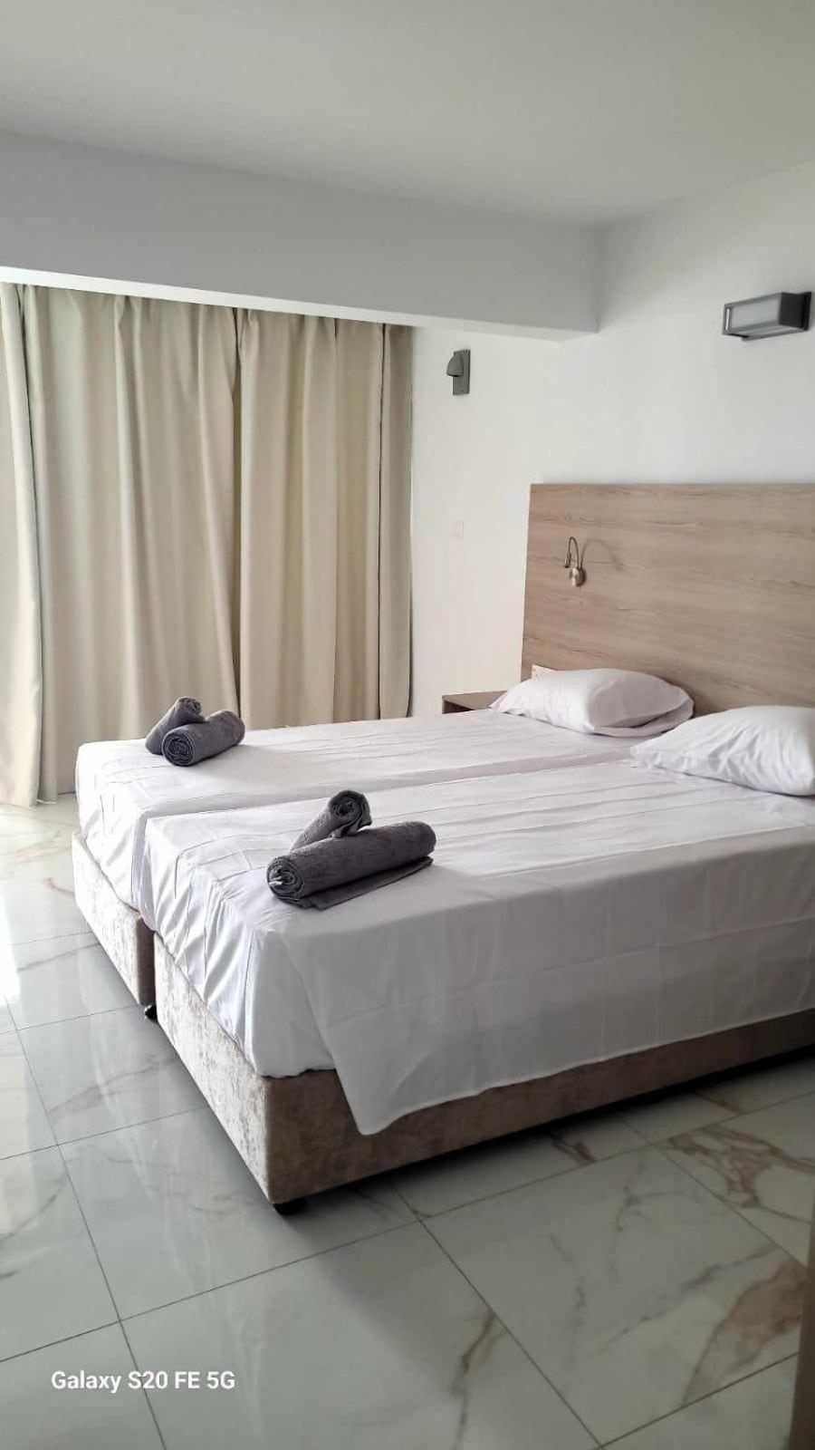 Simos Magic Beach Hotel Apts Айя Напа Екстериор снимка